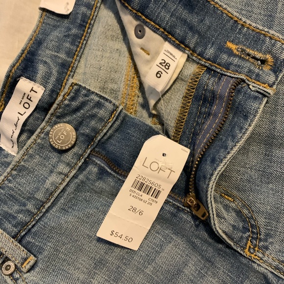 LOFT light wash distressed jean shorts - Picture 2 of 8